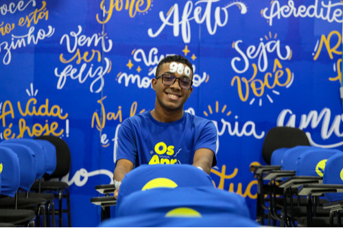 jovem baiano passou emoitos faculdades